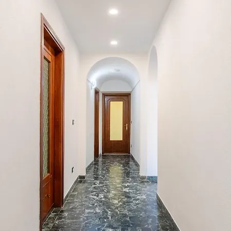 Hostdomus-country House *