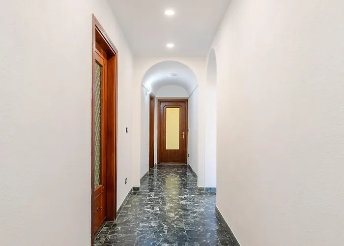 Hostdomus-country House *